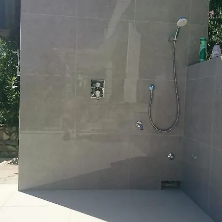 Charming Modern House With The New Swimming Pool - Maya 1 Apartment *