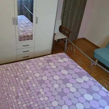 Charming Modern House With The New Swimming Pool - Maya 1 Apartment *