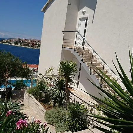 Charming Modern House With The New Swimming Pool - Maya 1 Trogir