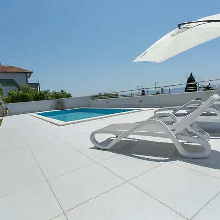 Apartament Charming Modern House With The New Swimming Pool - Maya 1