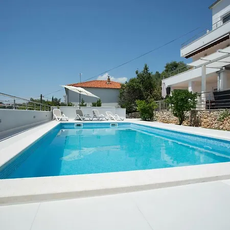 Charming Modern House With The New Swimming Pool - Maya 1 Apartment Trogir