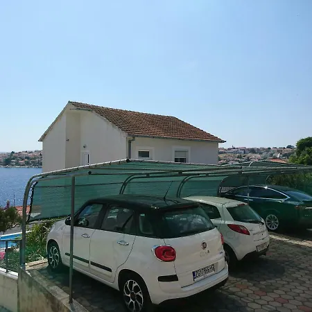 Apartament Charming Modern House With The New Swimming Pool - Maya 1