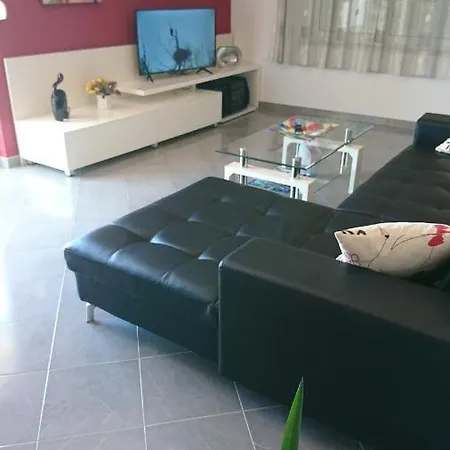 Apartmán Charming Modern House With The New Swimming Pool - Maya 1