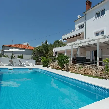 Apartmán Charming Modern House With The New Swimming Pool - Maya 1